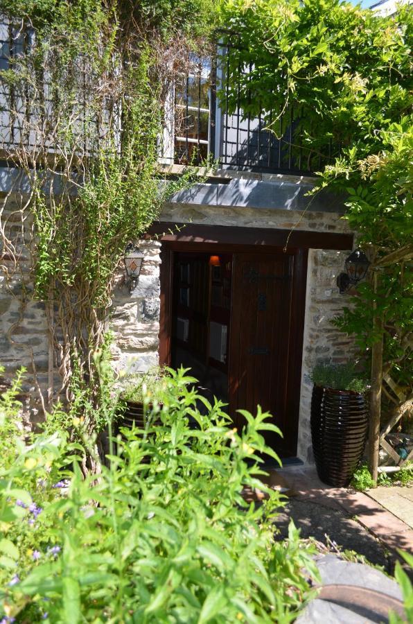 Bow Mill Farm Bed & Breakfast Totnes Bagian luar foto