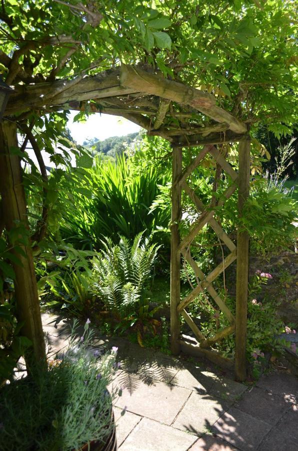 Bow Mill Farm Bed & Breakfast Totnes Bagian luar foto